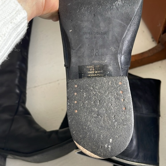 Selling well loved over the knee flat leather boots, Italian made - Picture 8 of 12